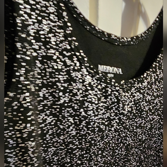 Black super stretchy sparkly tank. - Picture 2 of 3